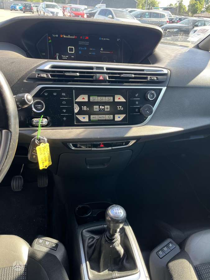 Citroen Grand 2013 — photo 18