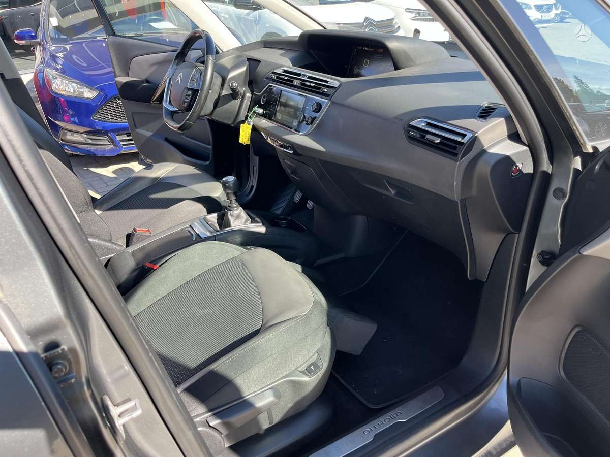 Citroen Grand 2013 — photo 24