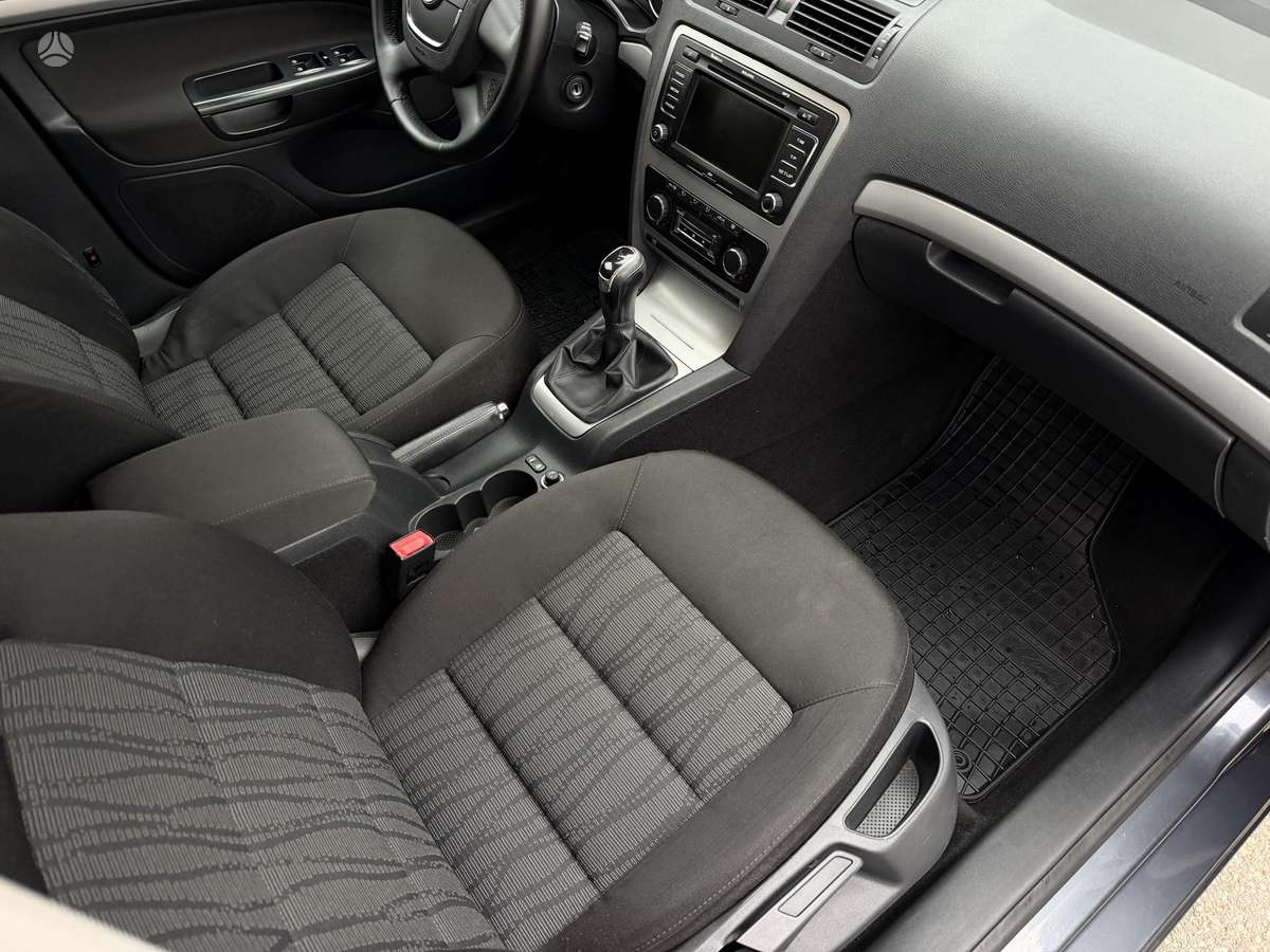 Skoda Octavia 2012 — photo 13
