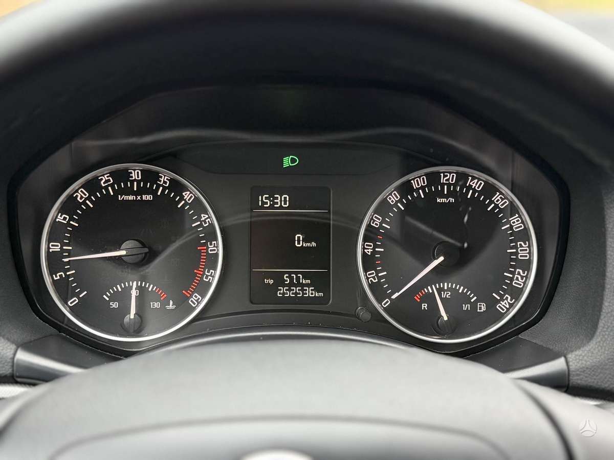 Skoda Octavia 2012 — photo 16