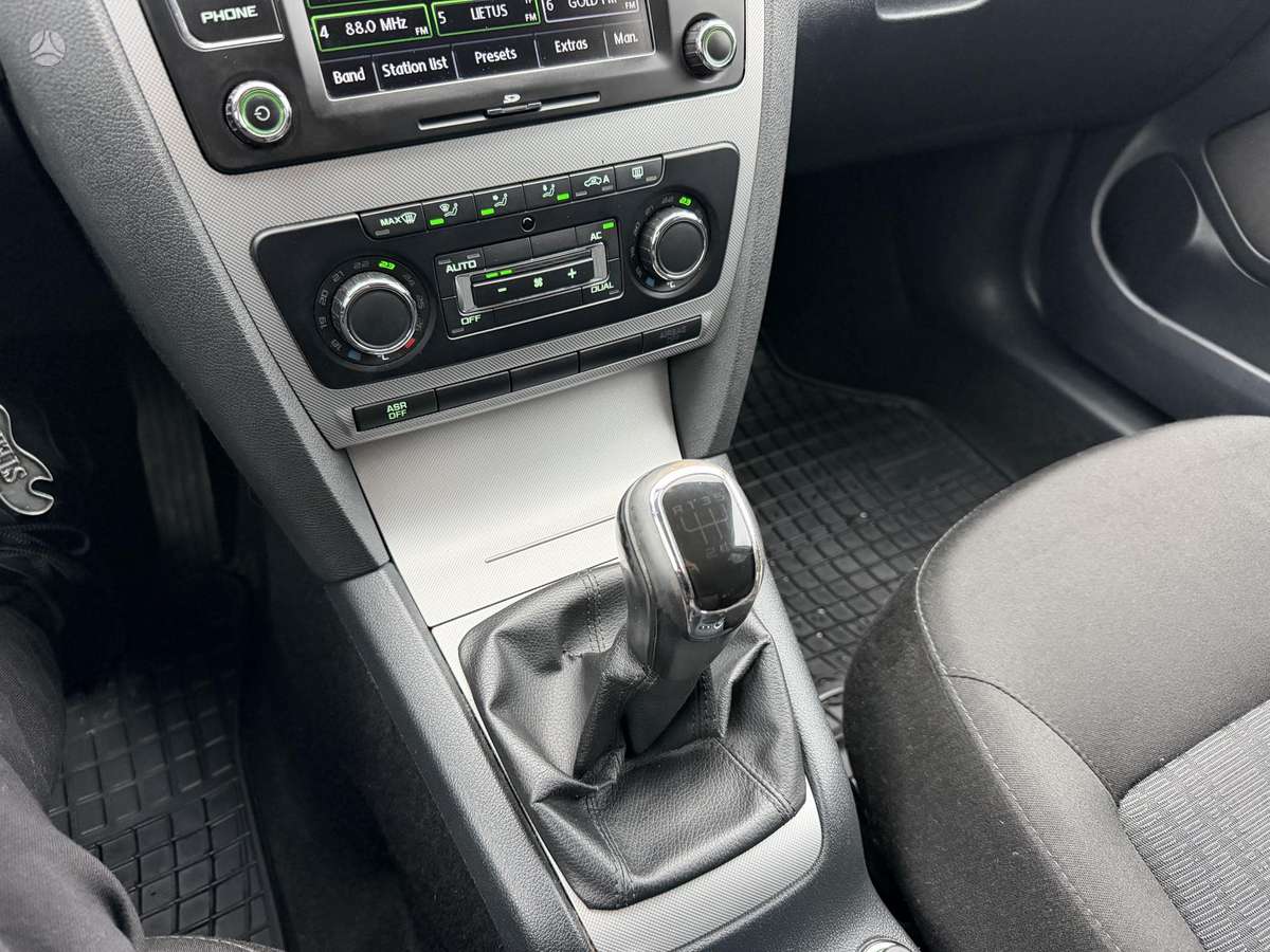 Skoda Octavia 2012 — photo 19
