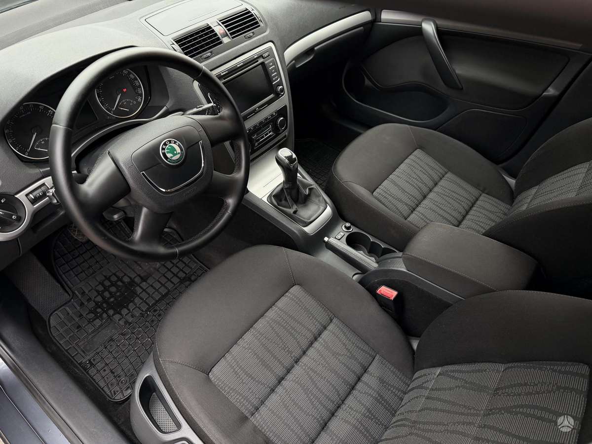 Skoda Octavia 2012 — photo 6