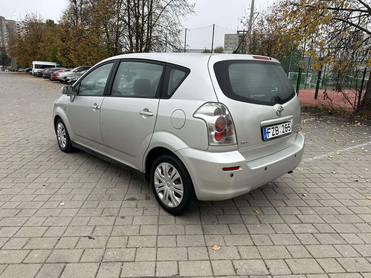 Toyota Corolla 2005 — photo 7
