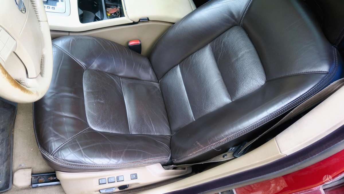 Volvo XC70 2009 — photo 10