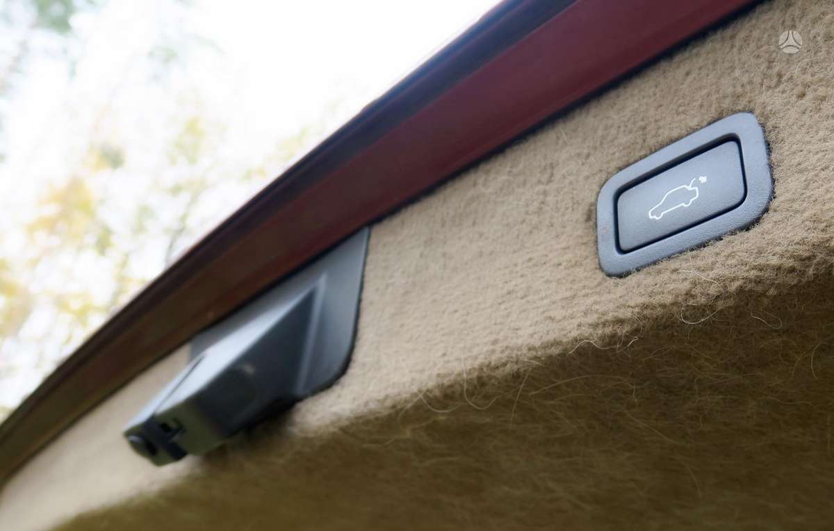 Volvo XC70 2009 — photo 13