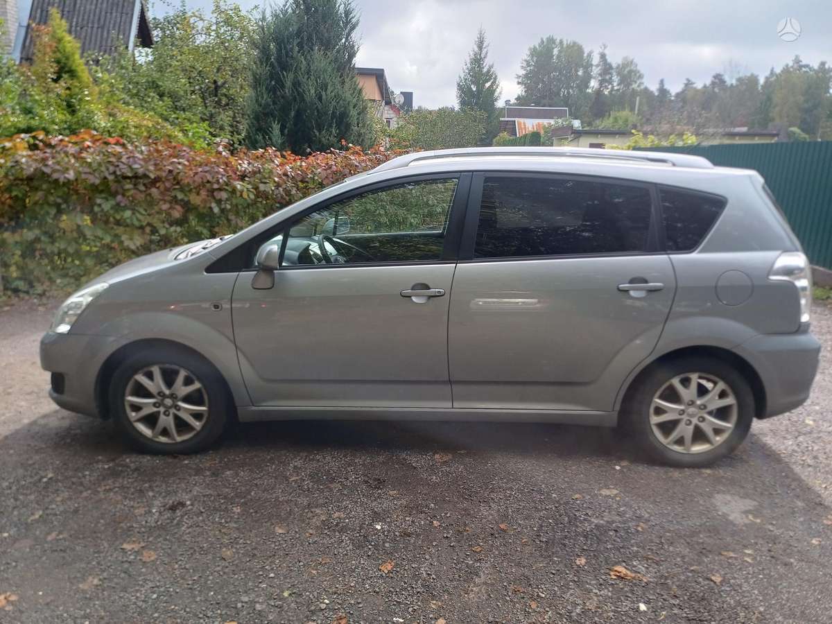 Toyota Corolla 2009 — rear view
