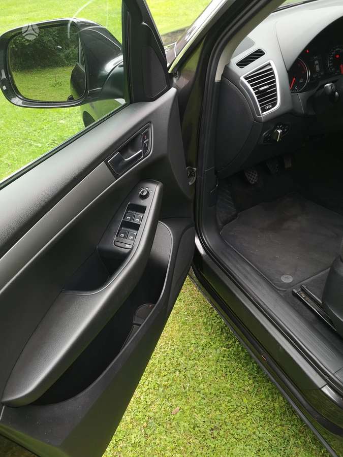 Audi Q5 2009 — photo 10
