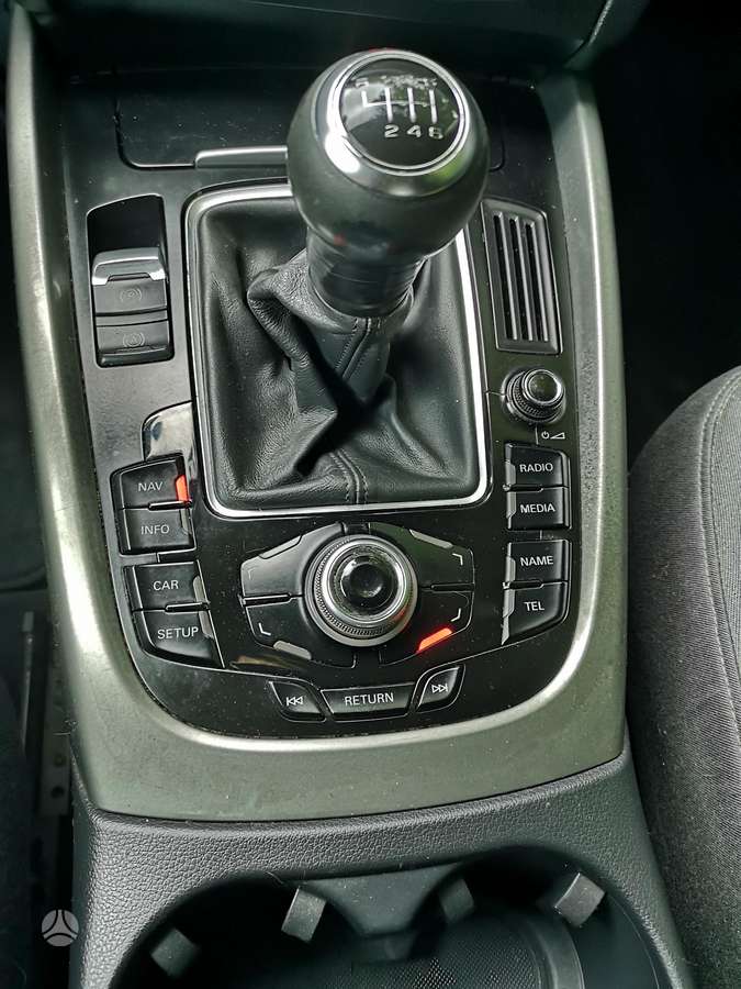 Audi Q5 2009 — photo 13