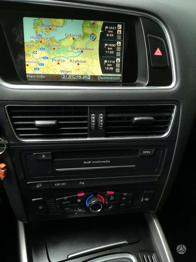 Audi Q5 2009 — photo 15