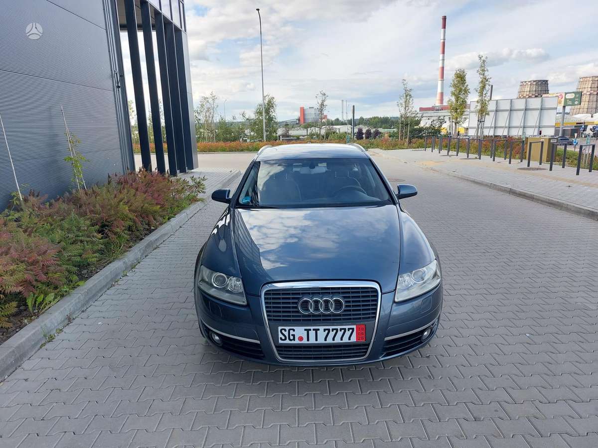Audi A6 2006 — вигляд ззаду