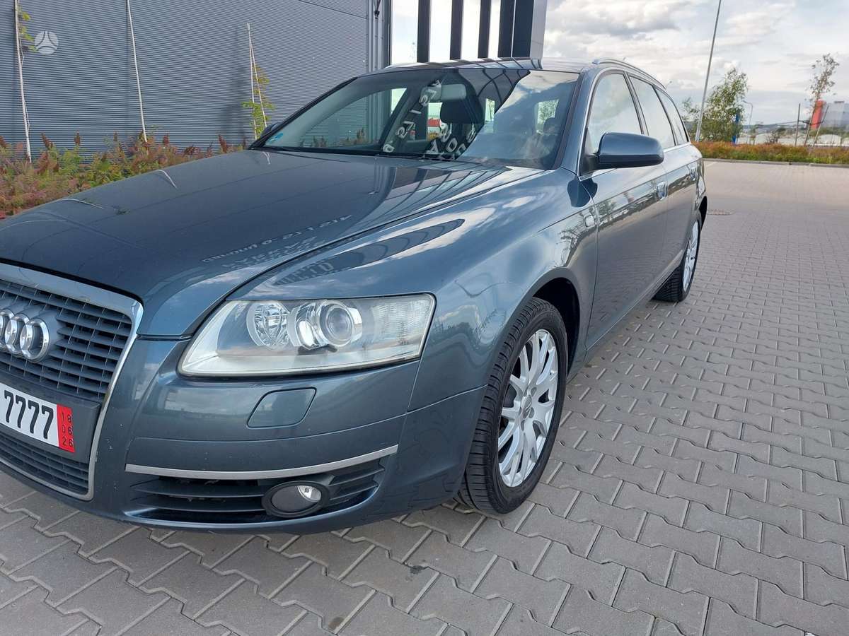 Audi A6 2006 — салон