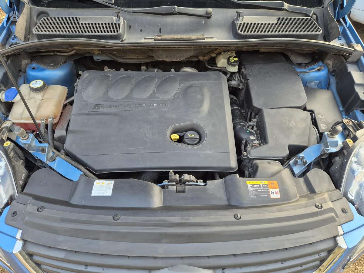 Ford Kuga 2008 — photo 12
