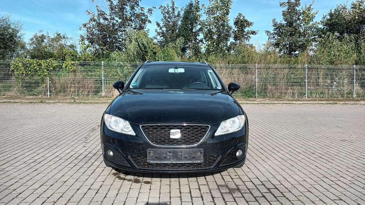 Seat Exeo 2013 — rear view