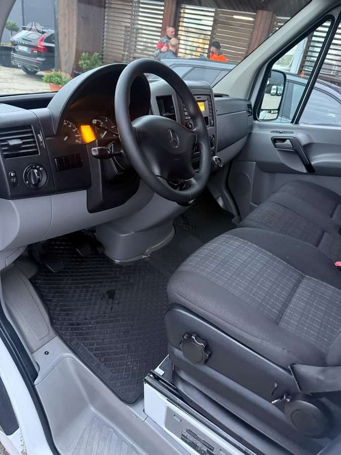 Mercedes-Benz Sprinter 2015 — photo 12