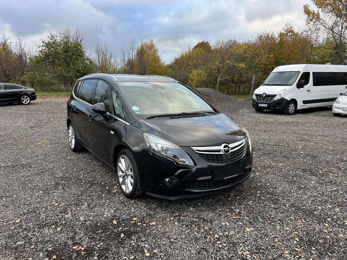 Opel Zafira, 2015