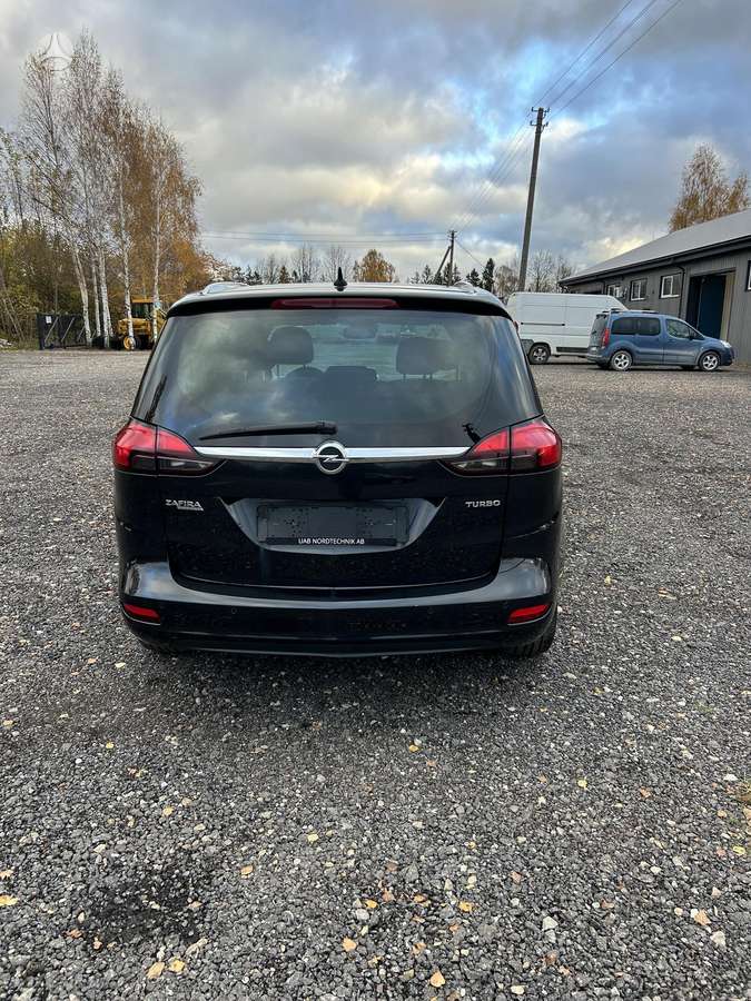 Opel Zafira 2015 — photo 6