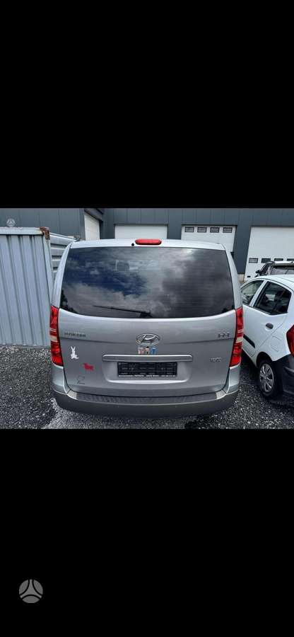 Hyundai H1 2011 — photo 5
