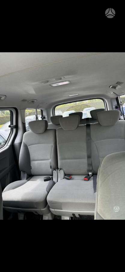 Hyundai H1 2011 — photo 8
