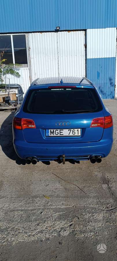 Audi A6 2005 — салон