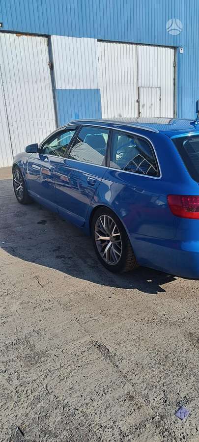 Audi A6 2005 — двигун 2967 cm³, 264 HP (194kW)