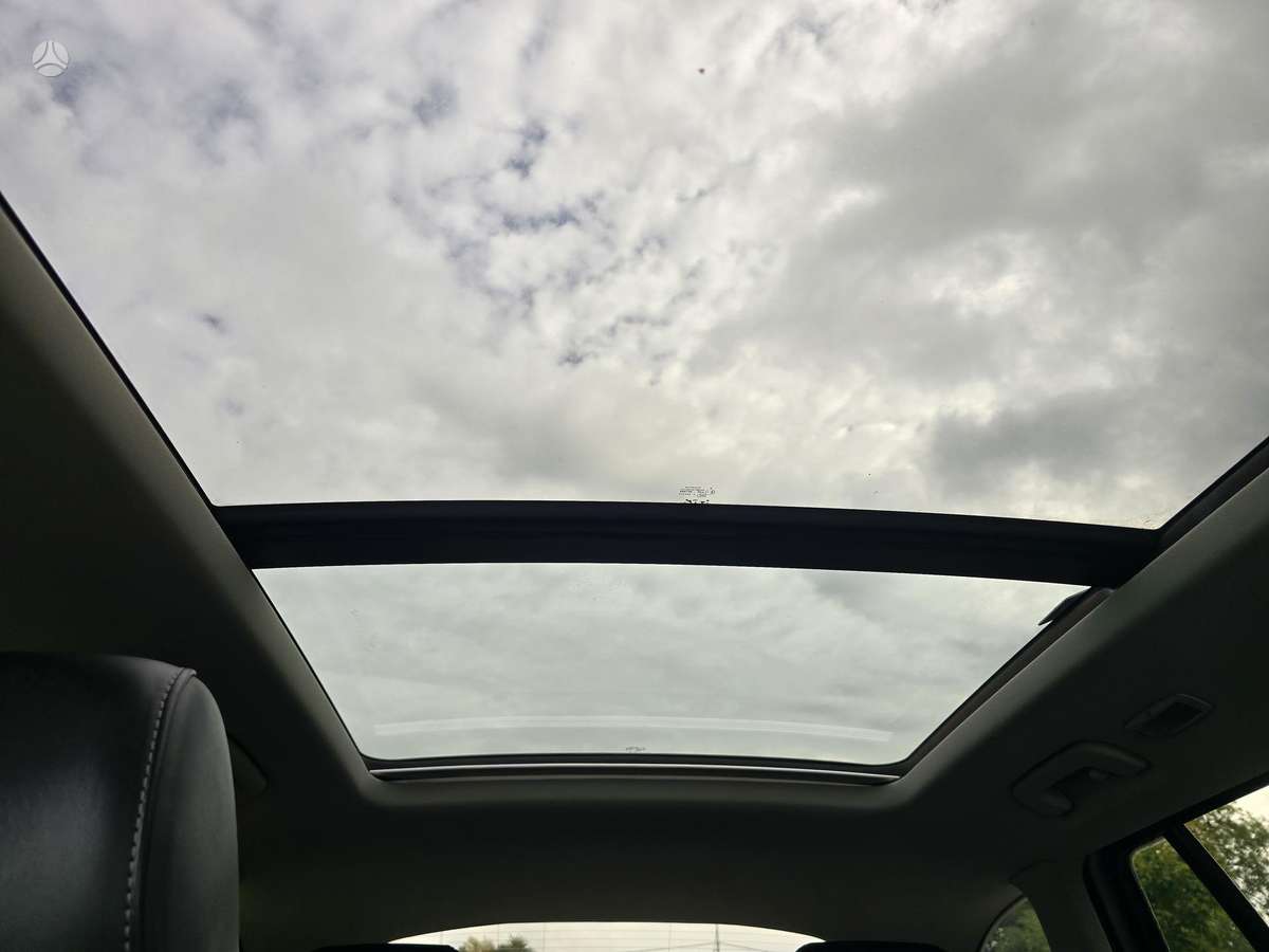 Skoda Superb 2011 — photo 24