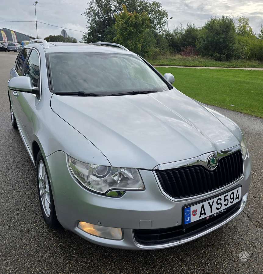 Skoda Superb 2011 — photo 6