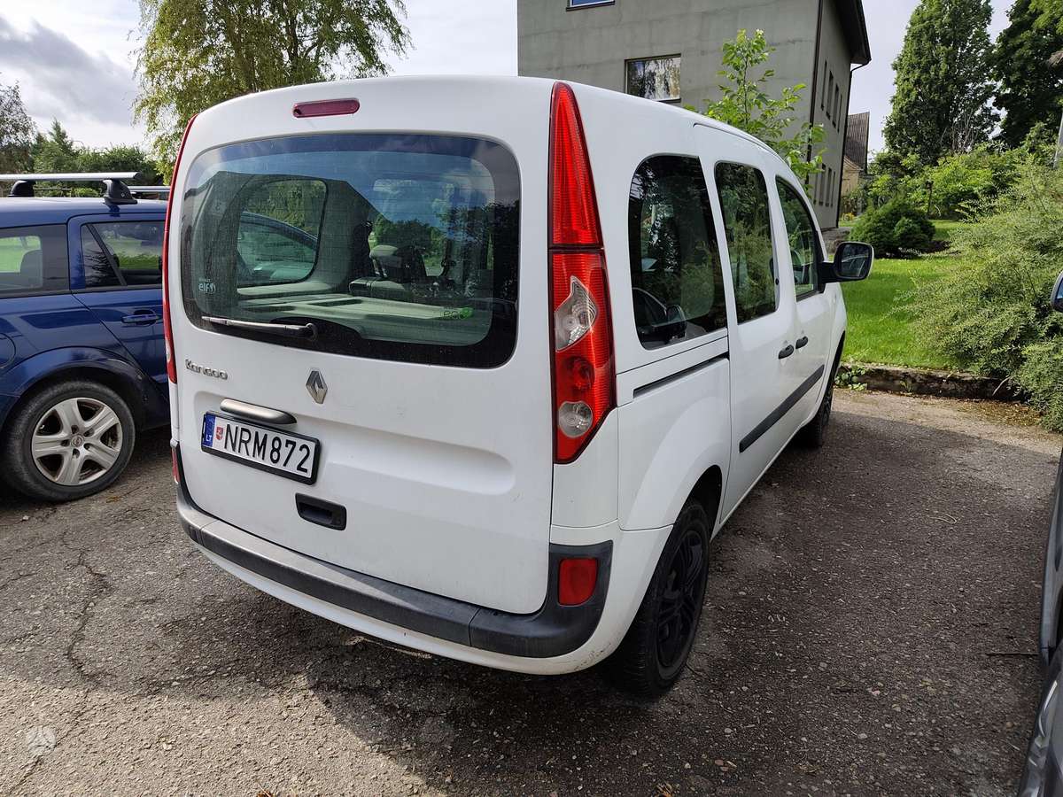 Renault Kangoo 2011 — interior