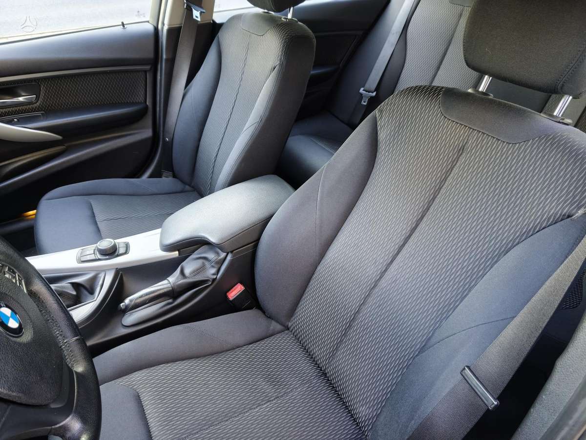 BMW 320 2012 — photo 15
