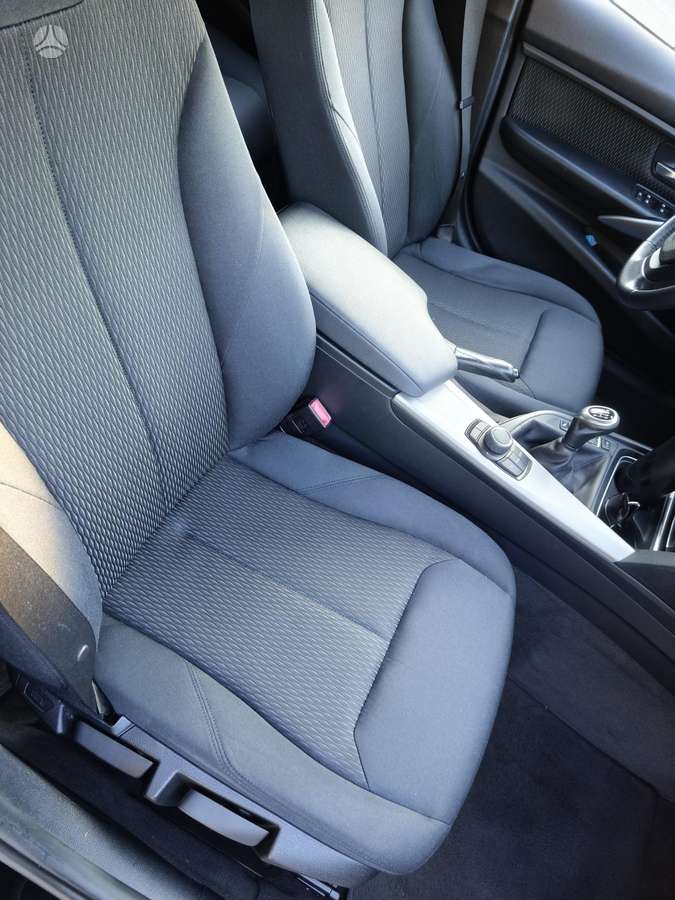 BMW 320 2012 — photo 16