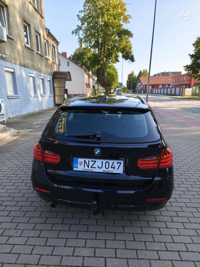 BMW 320 2012 — photo 9