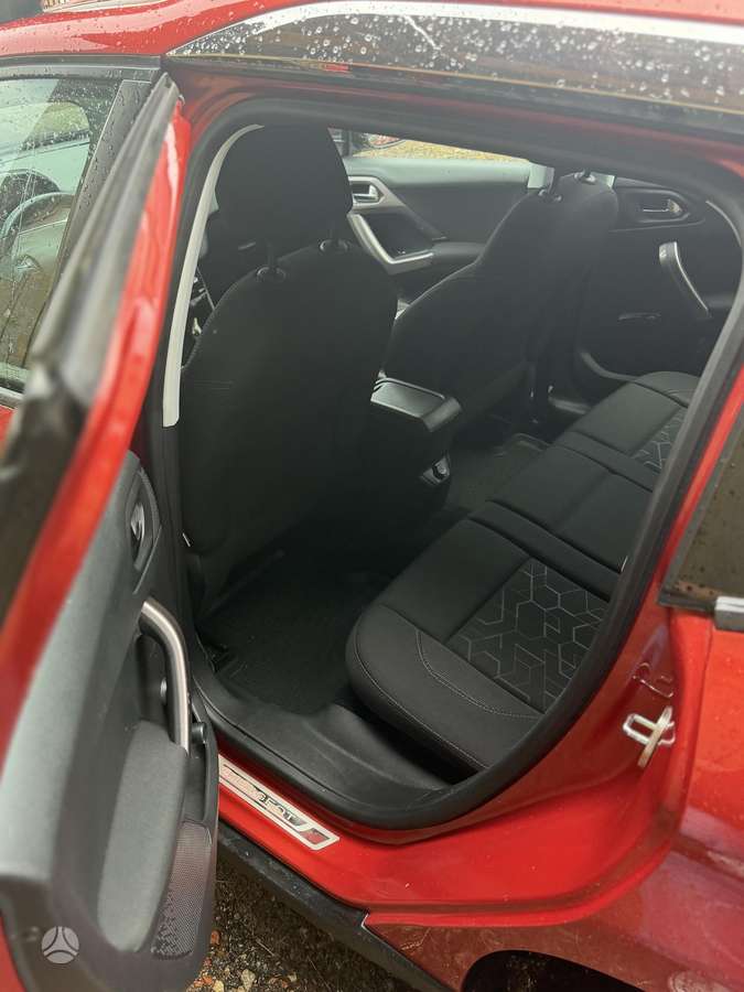 Peugeot 2008 2015 — photo 10