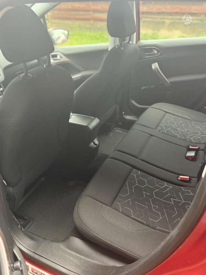 Peugeot 2008 2015 — photo 6