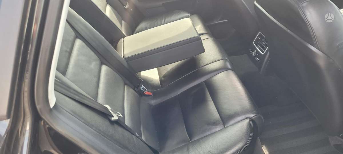 Audi A6 2011 — photo 15