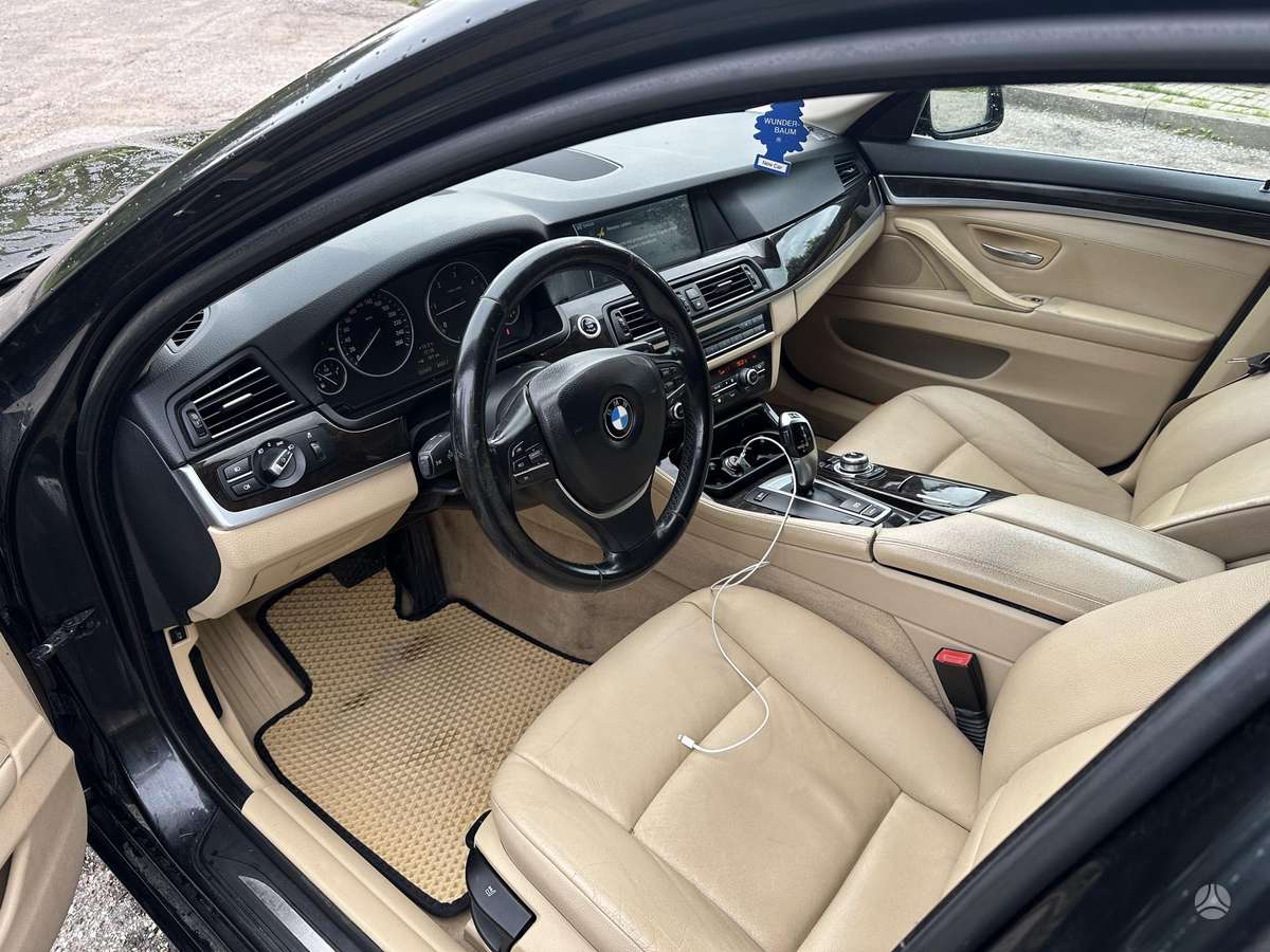 BMW 530 2011 — photo 11