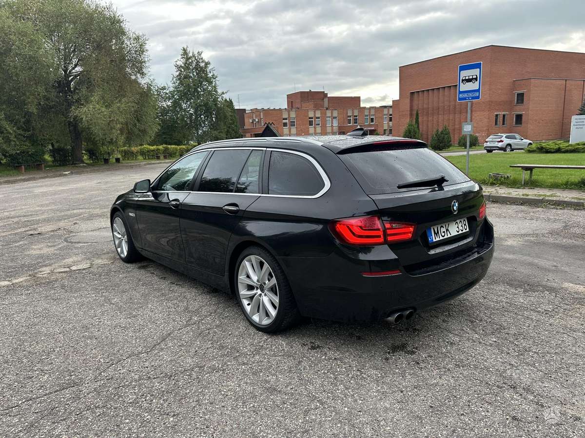 BMW 530 2011 — photo 7