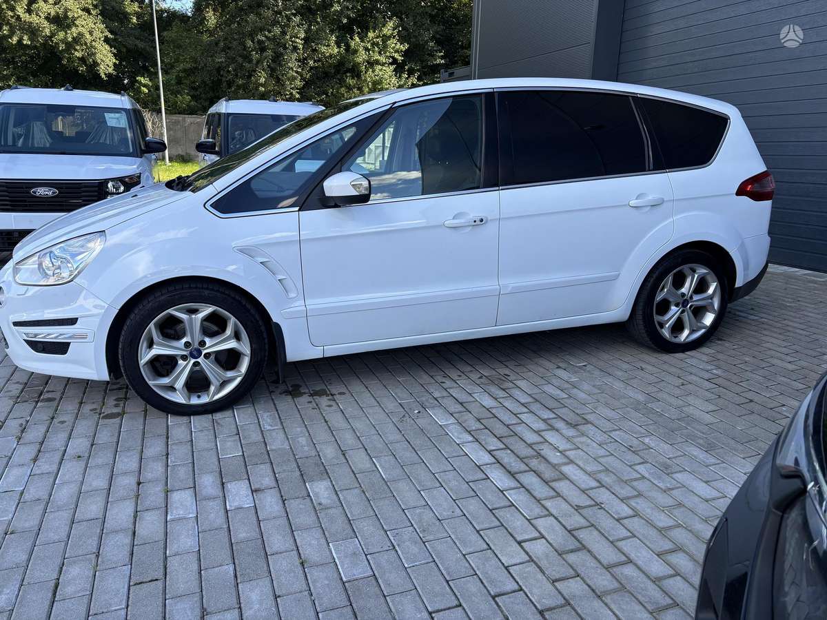 Ford S-MAX 2013 — photo 5