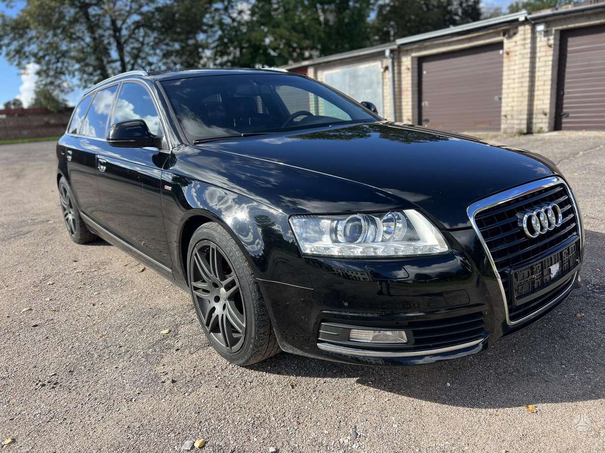 Audi A6 2011 — вигляд ззаду