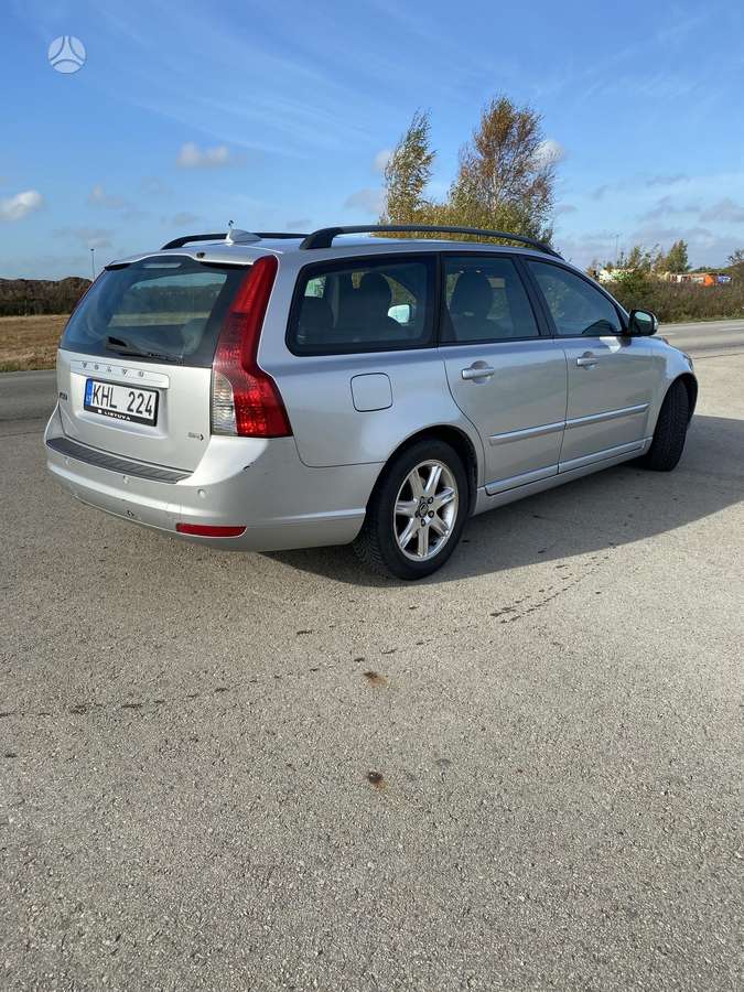 Volvo V50 2009 — двигун 1560 cm³, 109 HP (80kW)
