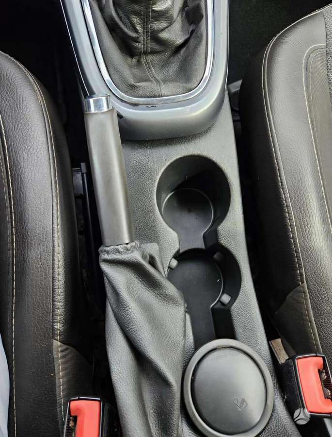 Opel Astra 2014 — photo 13