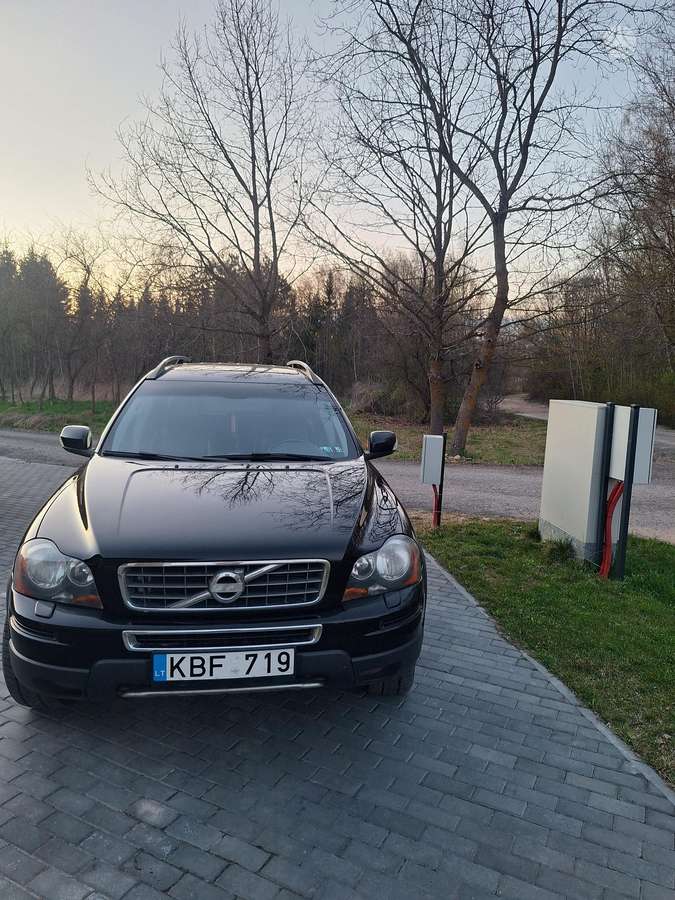 Volvo XC90 2011 — photo 12