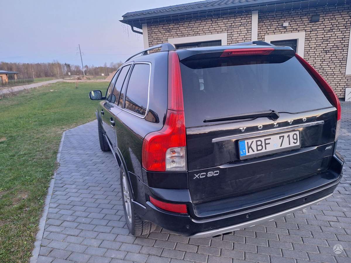 Volvo XC90 2011 — photo 14
