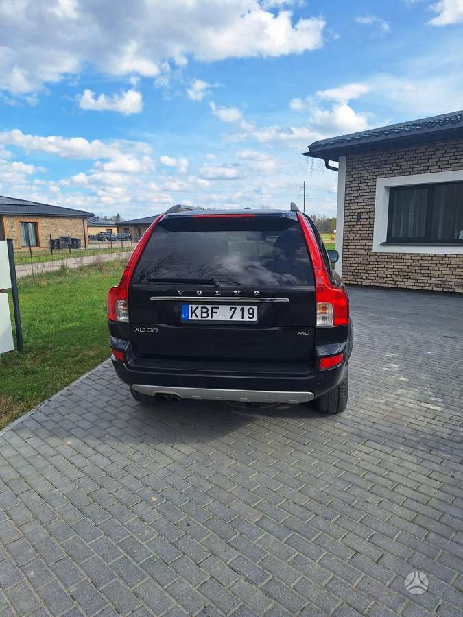 Volvo XC90 2011 — photo 6