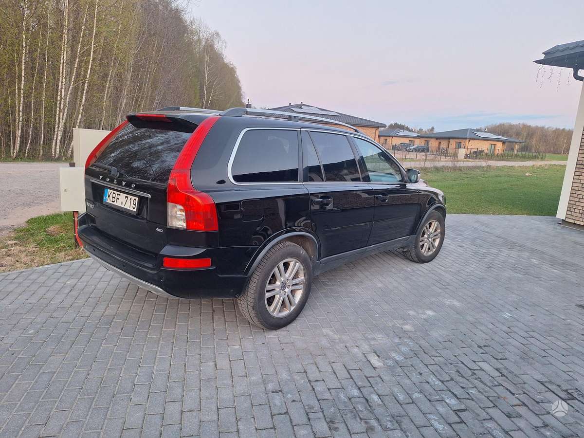 Volvo XC90 2011 — photo 7