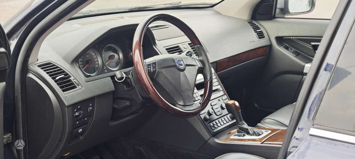 Volvo XC90 2008 — photo 10