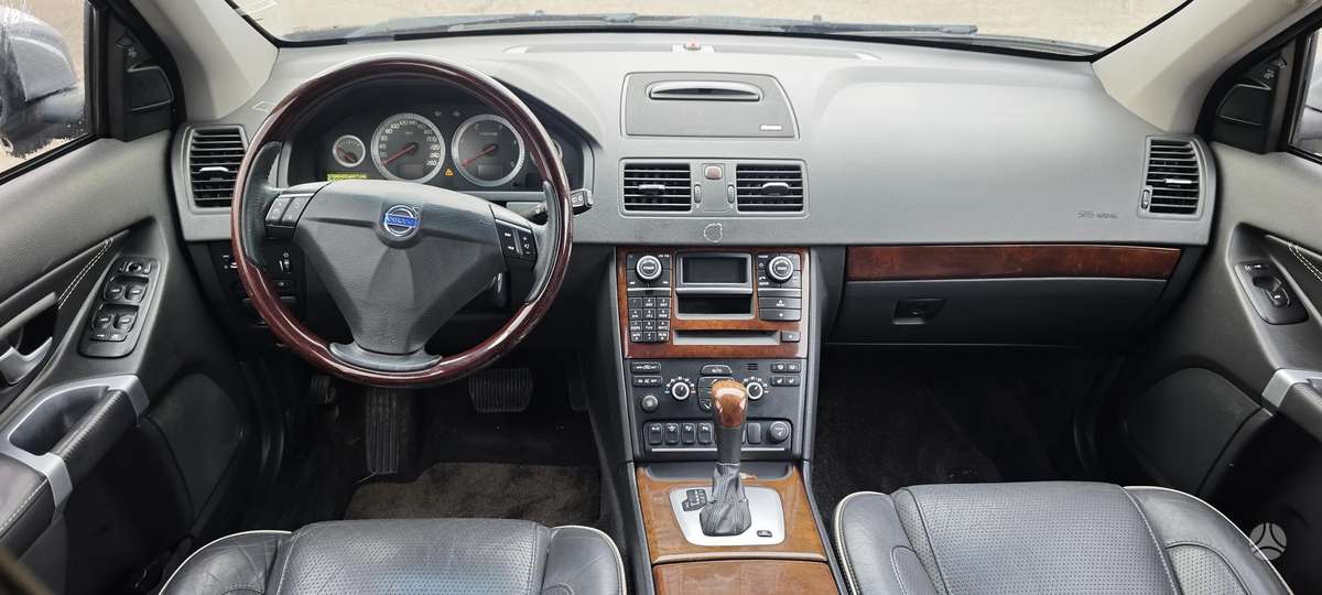 Volvo XC90 2008 — photo 17