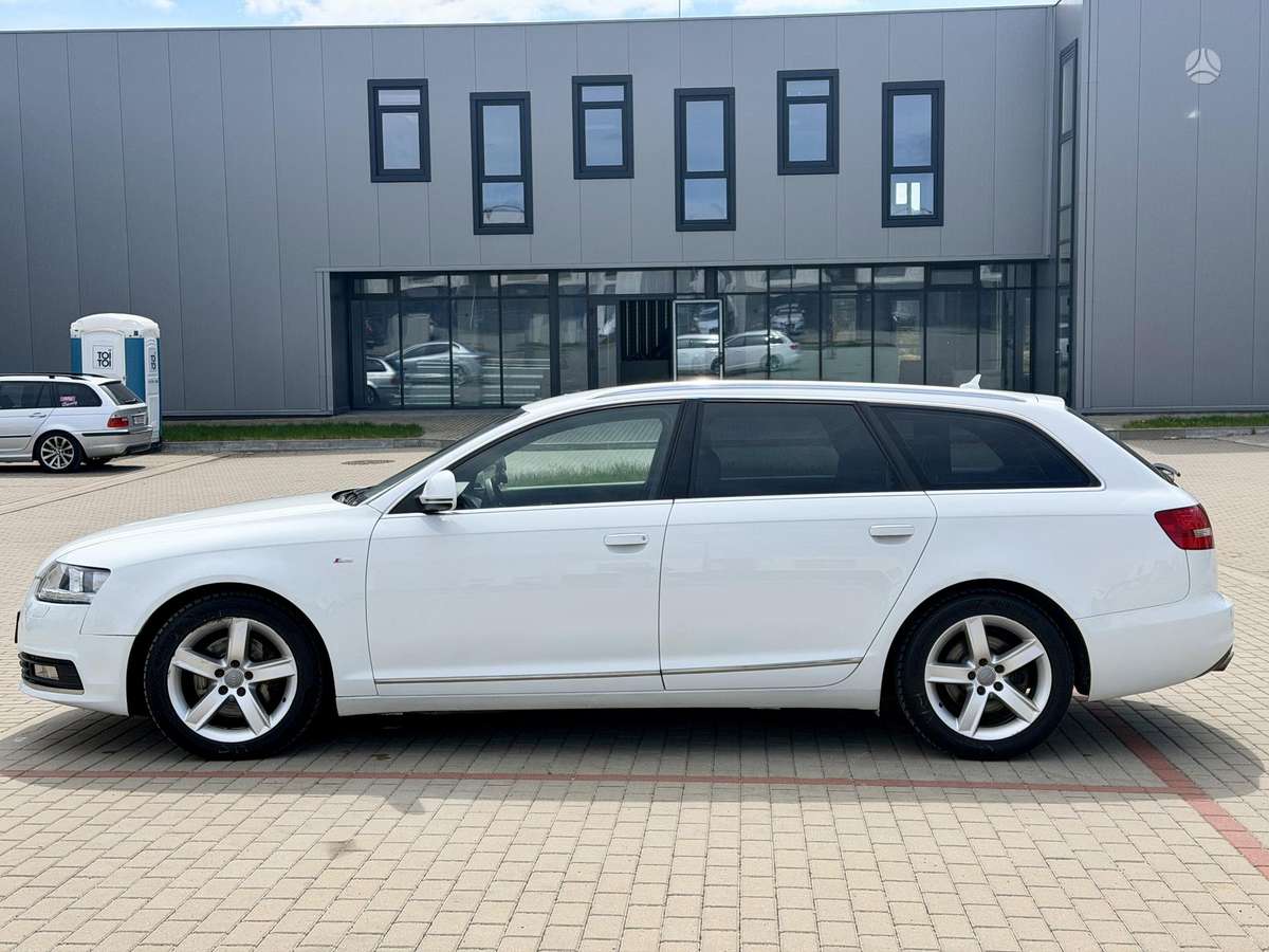 Audi A6 2009 — вигляд ззаду