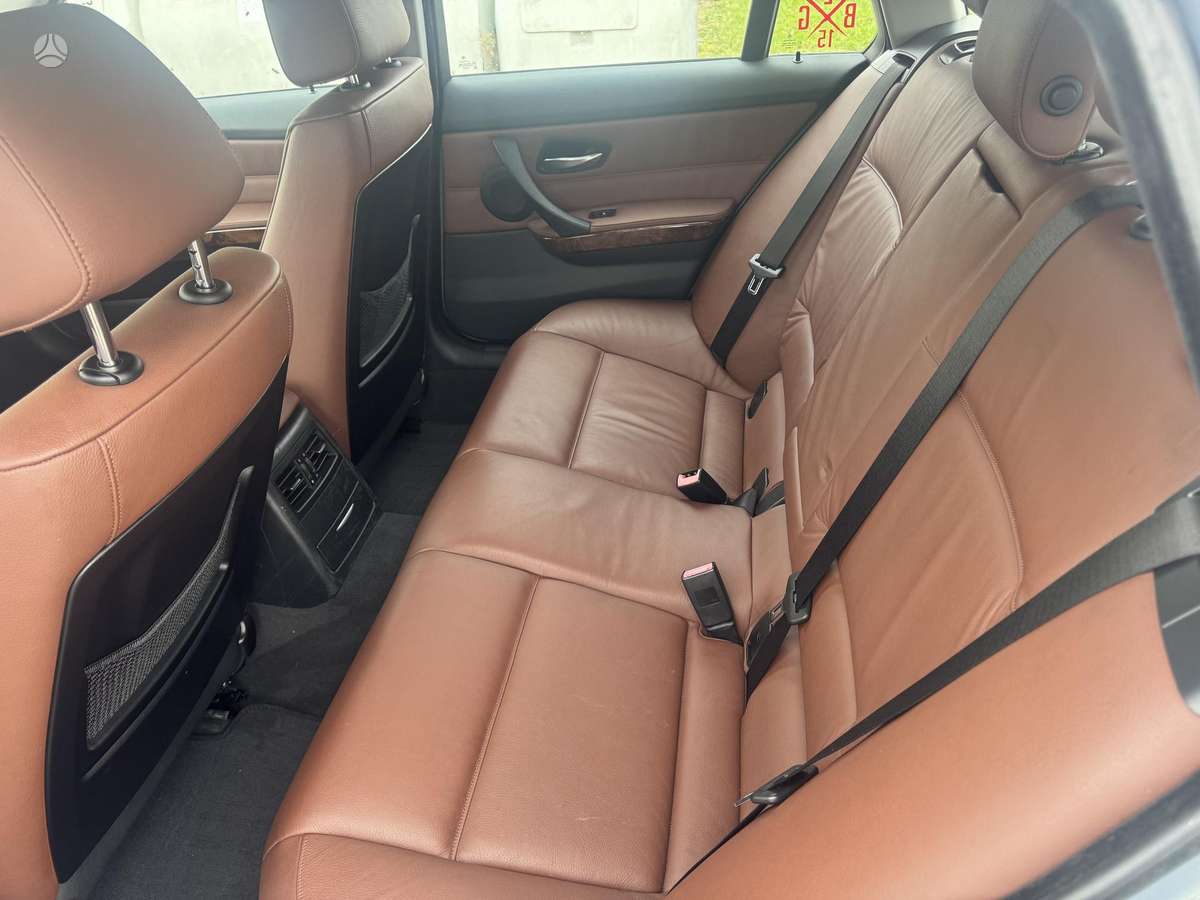 BMW 325 2005 — photo 10