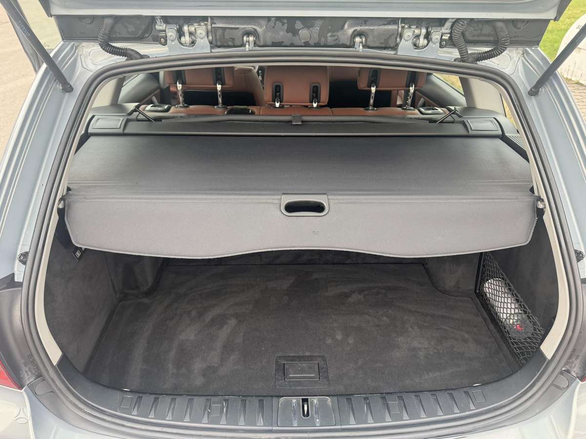BMW 325 2005 — photo 11