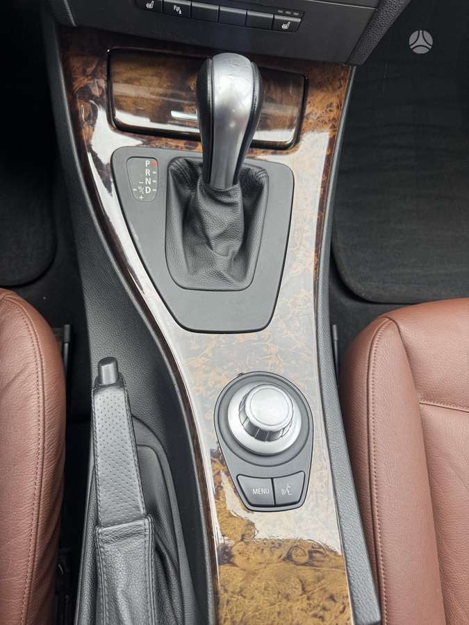 BMW 325 2005 — photo 12