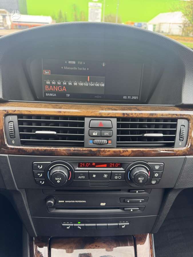 BMW 325 2005 — photo 13
